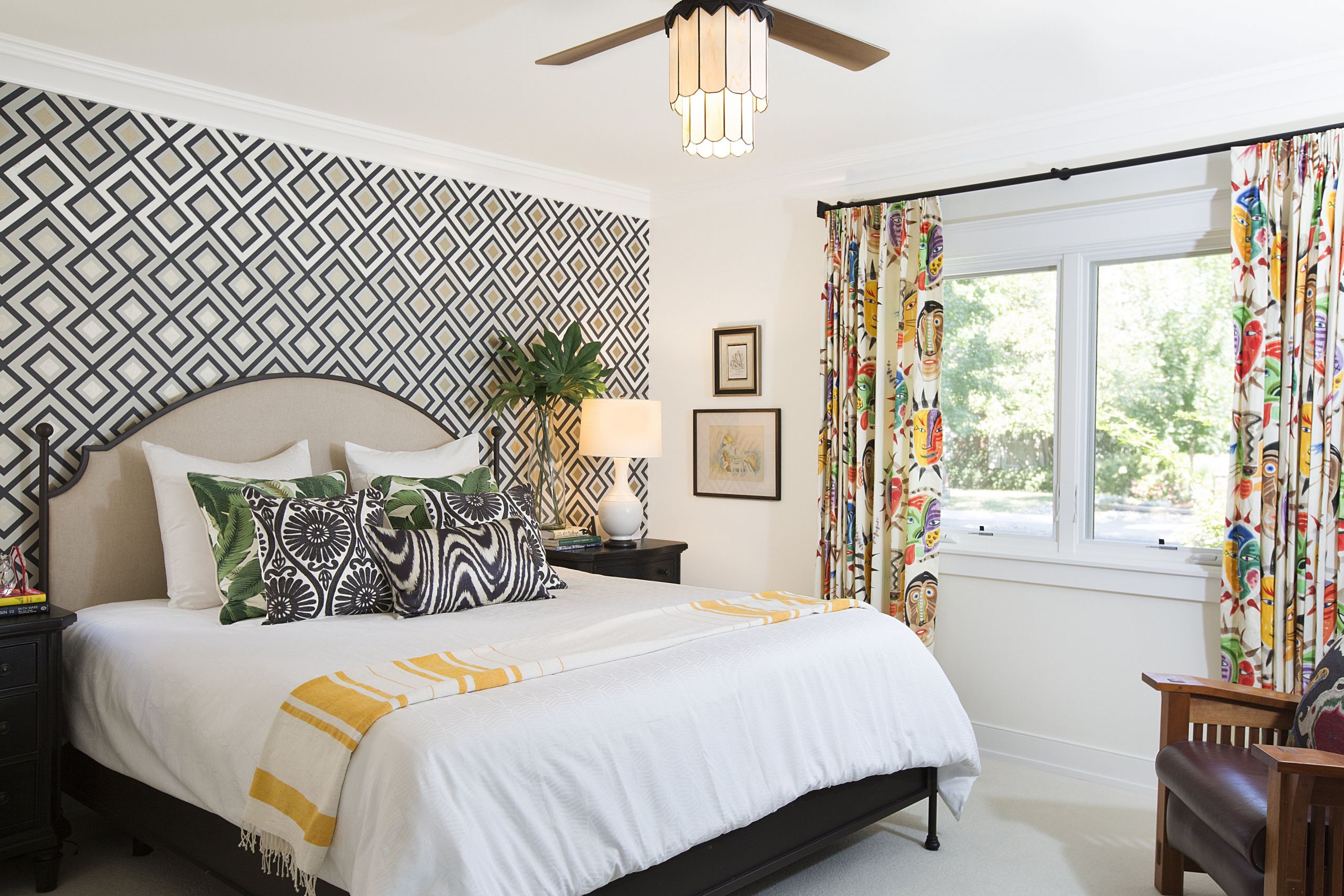 Wallpaper Accent Wall Bedroom
 Accent wall with geometric wallpaper and colorful drapery