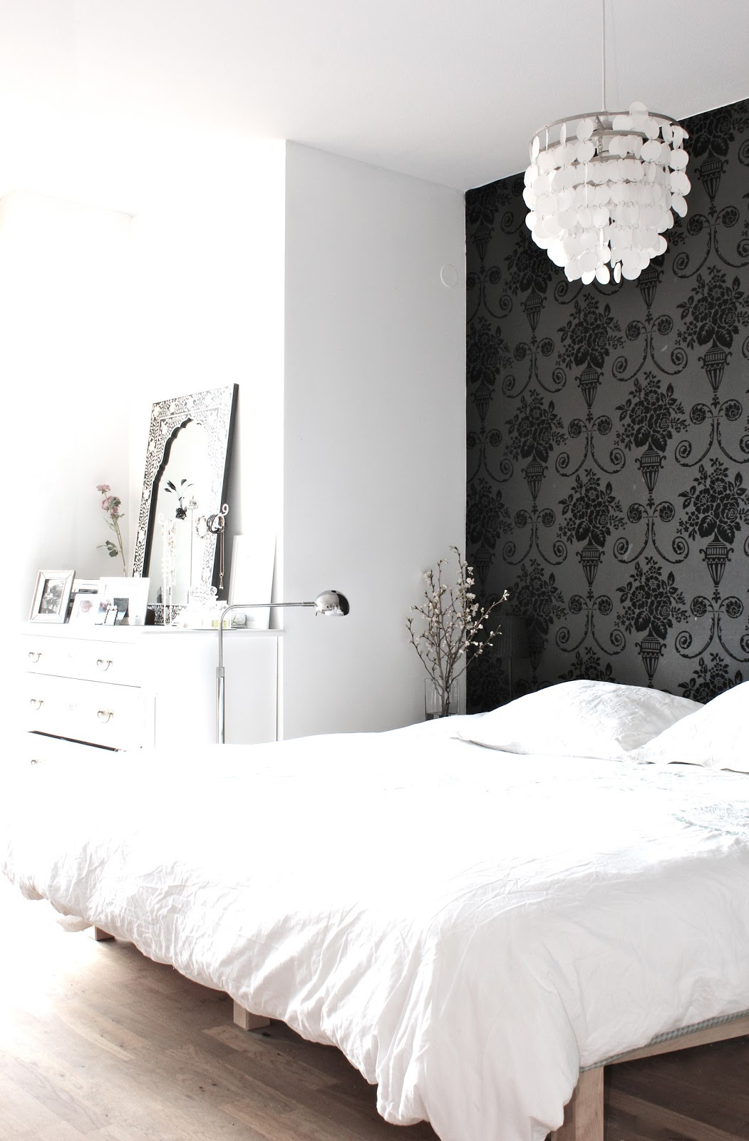 Wallpaper Accent Wall Bedroom
 my scandinavian home My black and white bedroom