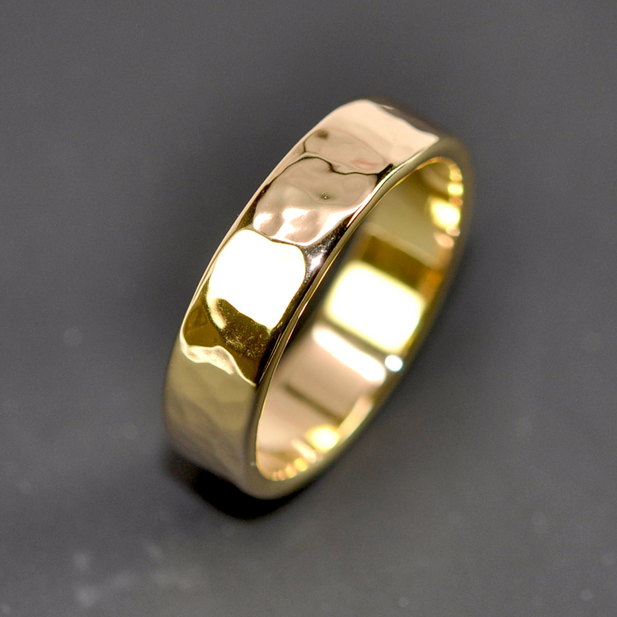 Wedding Bands Yellow Gold
 18K Yellow Gold Men s Wedding Band Hammered 5mm by