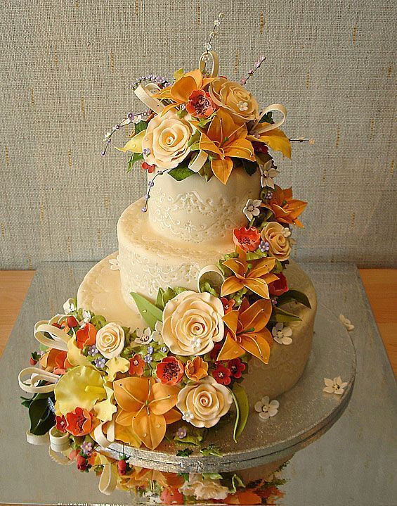 Wedding Cake Pics
 Beautiful and Creative Wedding Cakes 35 pics Izismile