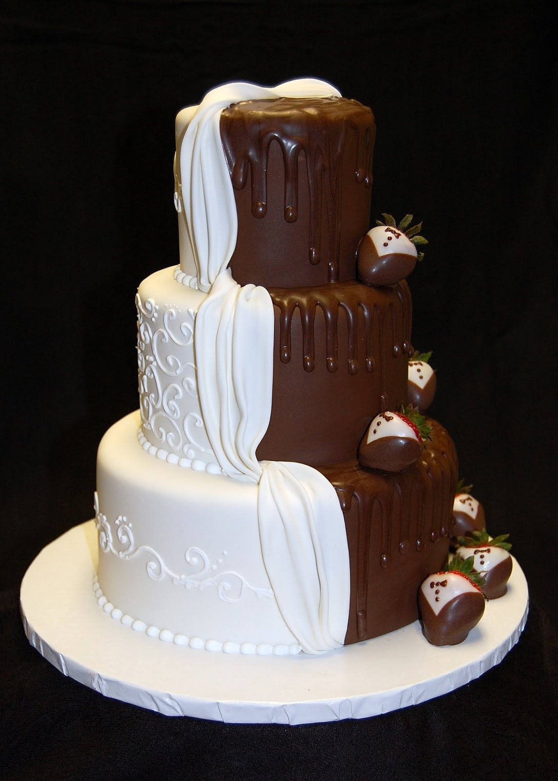 Wedding Cake Pics
 Drea s Dessert Factory "His and Hers" Wedding Cake