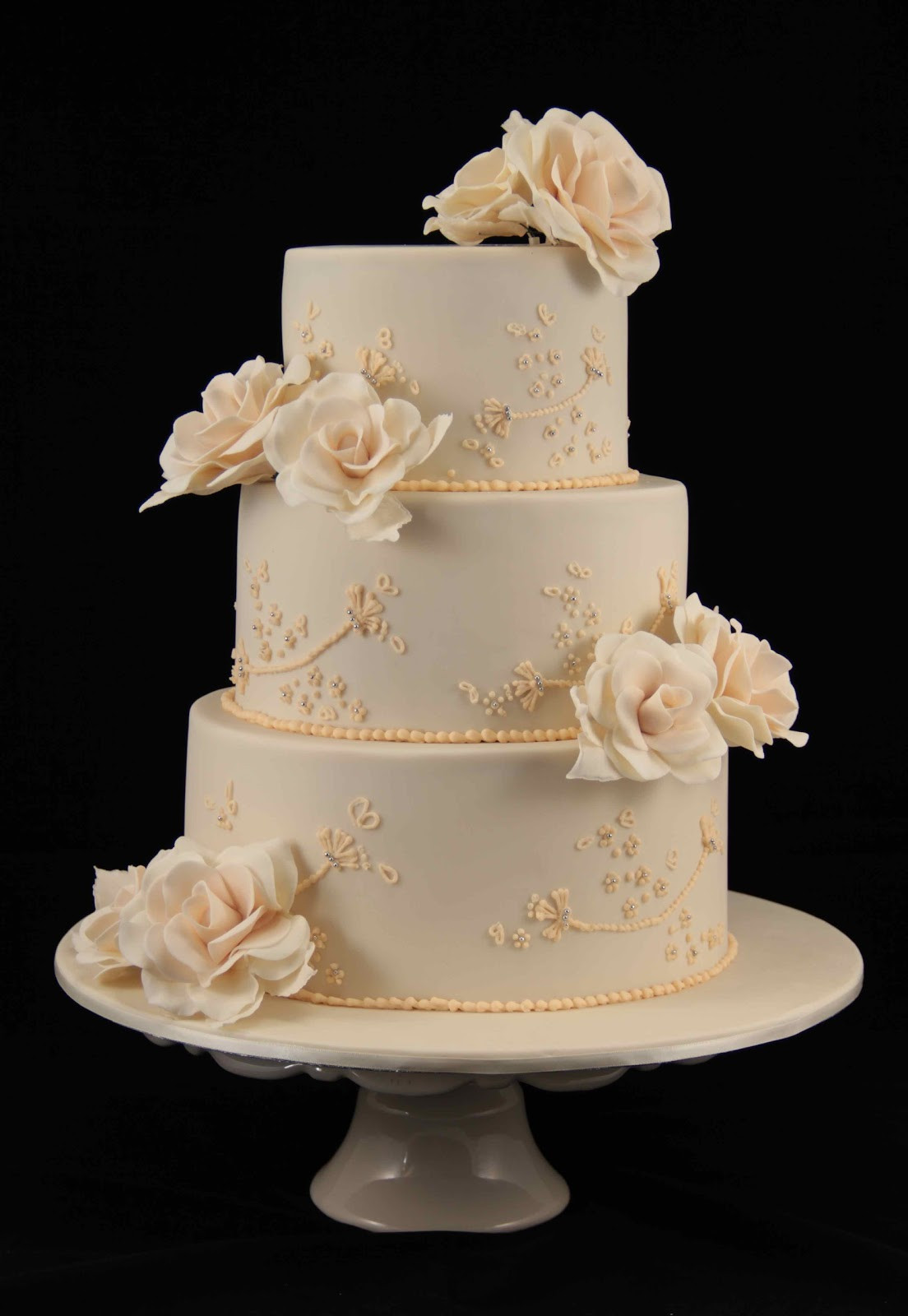 Wedding Cake Pictures
 Bakerz Dad Rose Wedding Cake