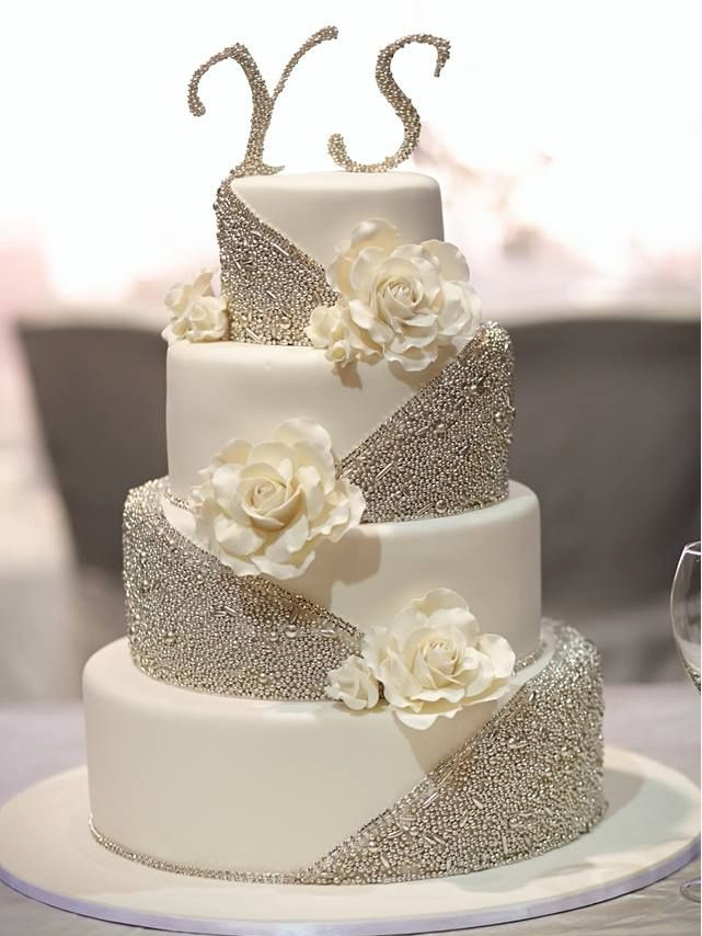 Wedding Cake Pictures
 26 Elaborate Wedding Cakes with Sugar Flower Details