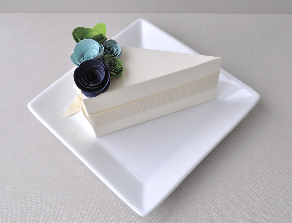 Wedding Cake Slice Boxes
 Chic ivory wedding guest favor boxes shaped like a slice