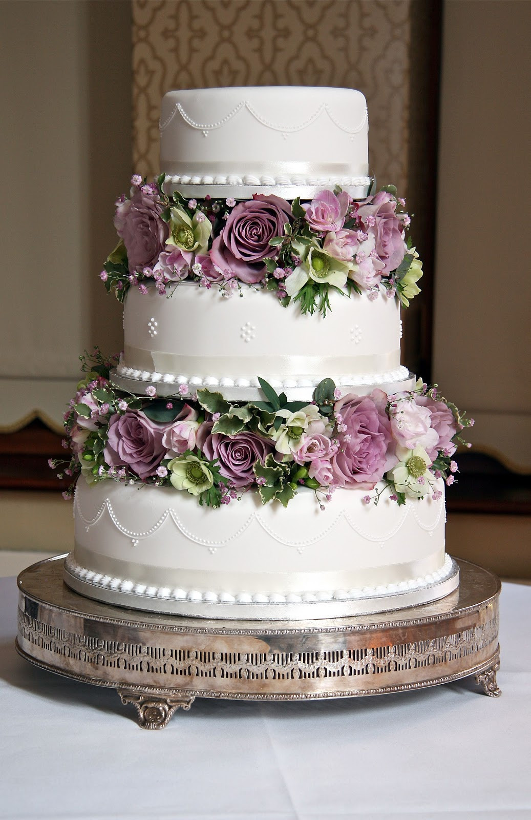 Wedding Cake With Flowers
 Wedding Flowers Blog Jemma s Vintage Wedding Flowers