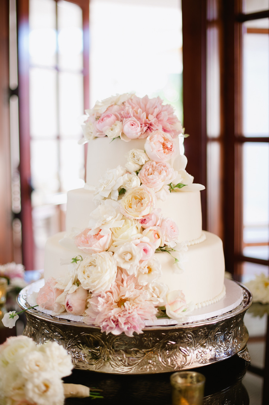 Wedding Cake With Flowers
 Wedding Cake with Fresh Flowers Elizabeth Anne Designs