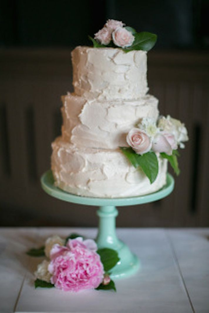 Wedding Cakes DIY
 Perfectly Rustic Wedding Desserts