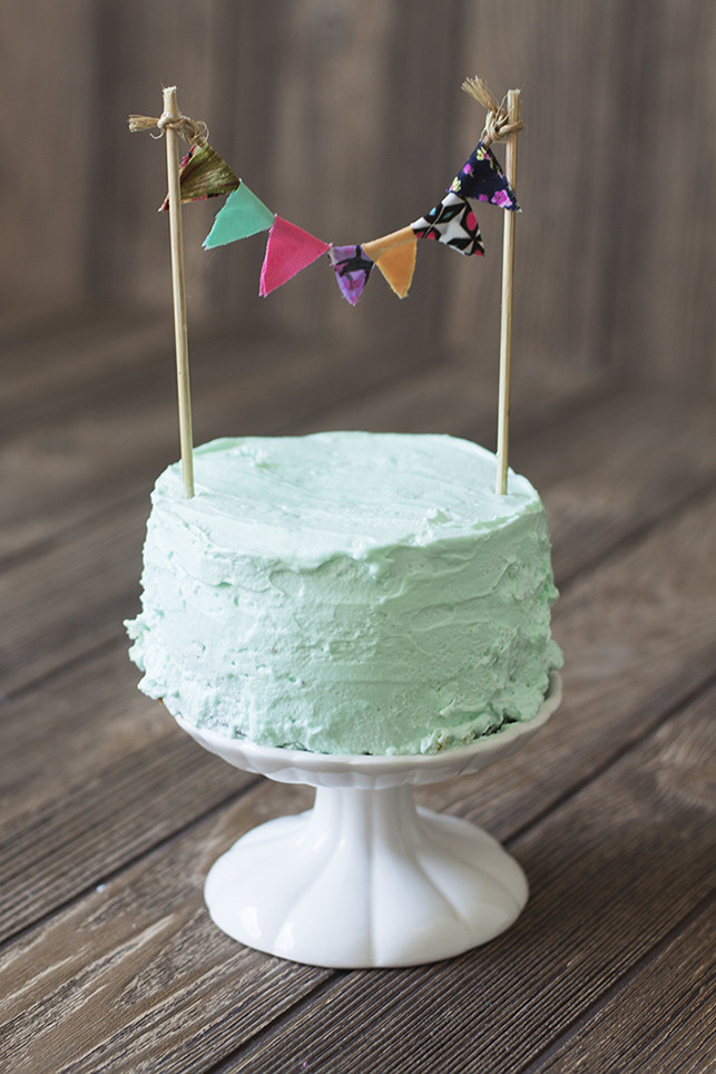 Wedding Cakes DIY
 Doable DIY Wedding Cake ToppersDoable DIY Wedding Cake
