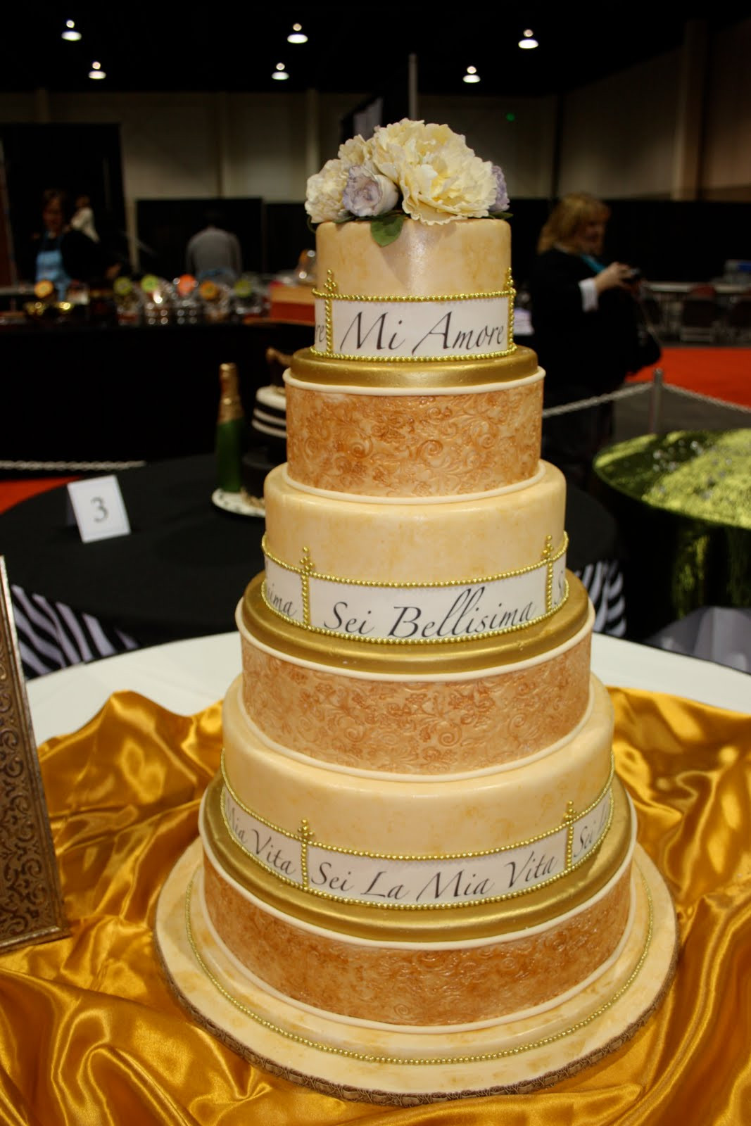 Wedding Cakes In Utah
 Sugar Kisses Cakes by Design 2009 Utah Chocolate Show