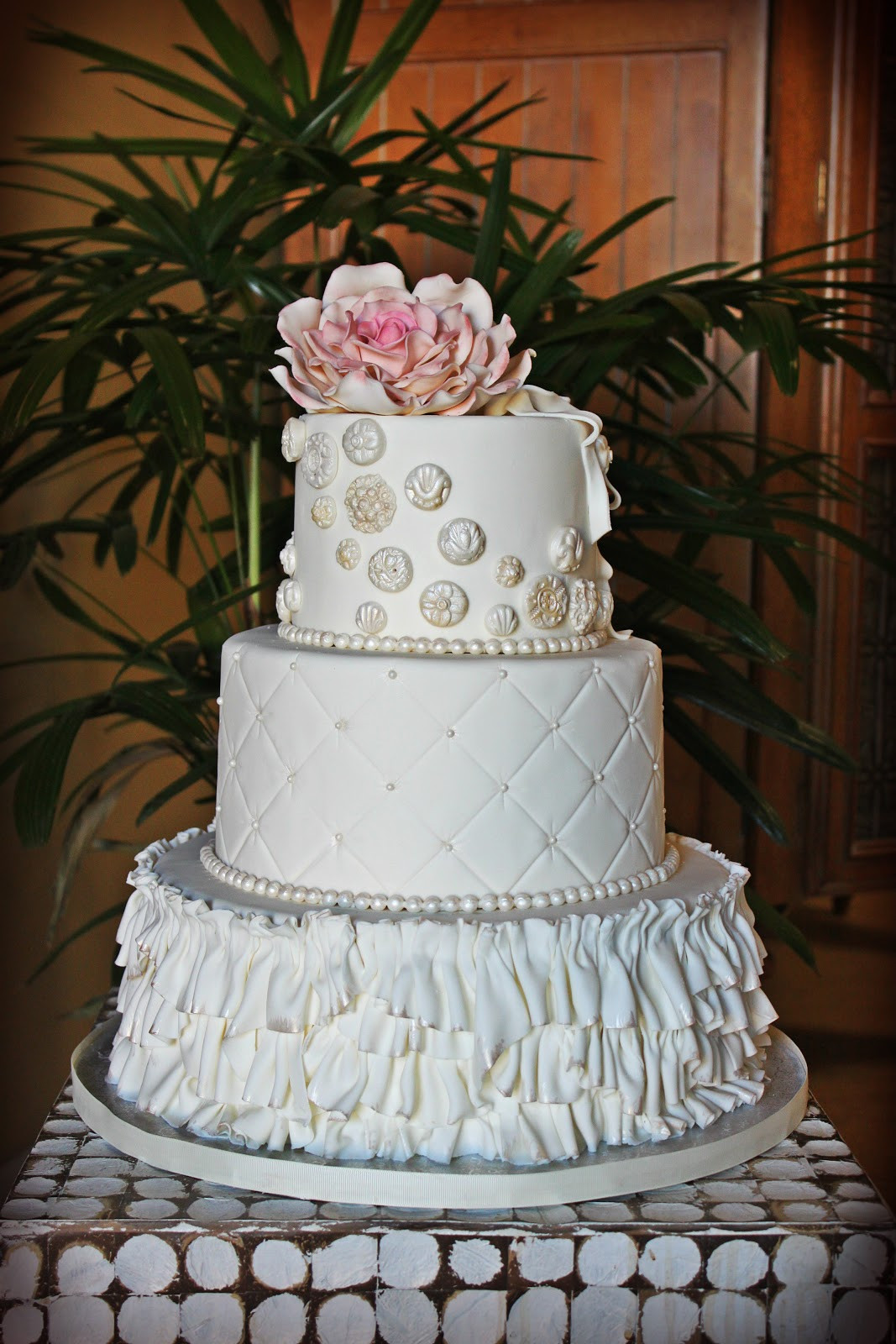 Wedding Cakes Pics
 Vintage Wedding Cake
