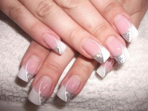 Wedding Day Nail Designs
 What do you think of these wedding day nails