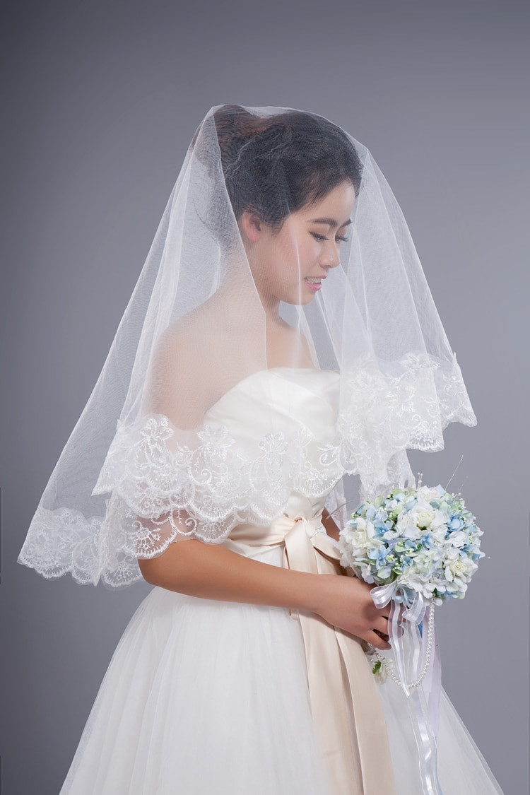 Wedding Dress And Veil
 Free Shippign Lace 1 5 Meters short bridal veil bride