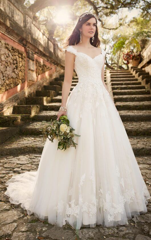Wedding Dress With Lace Sleeves
 Lace Wedding Dresses with Cap Sleeves