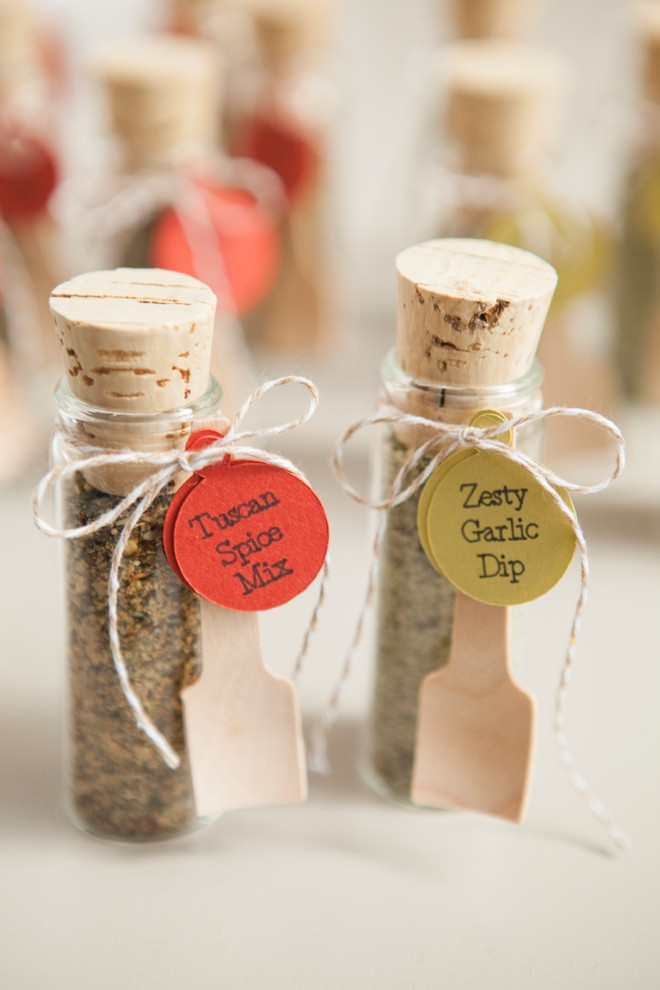 Wedding Favors Diy
 Make your own adorable spice dip mix wedding favors