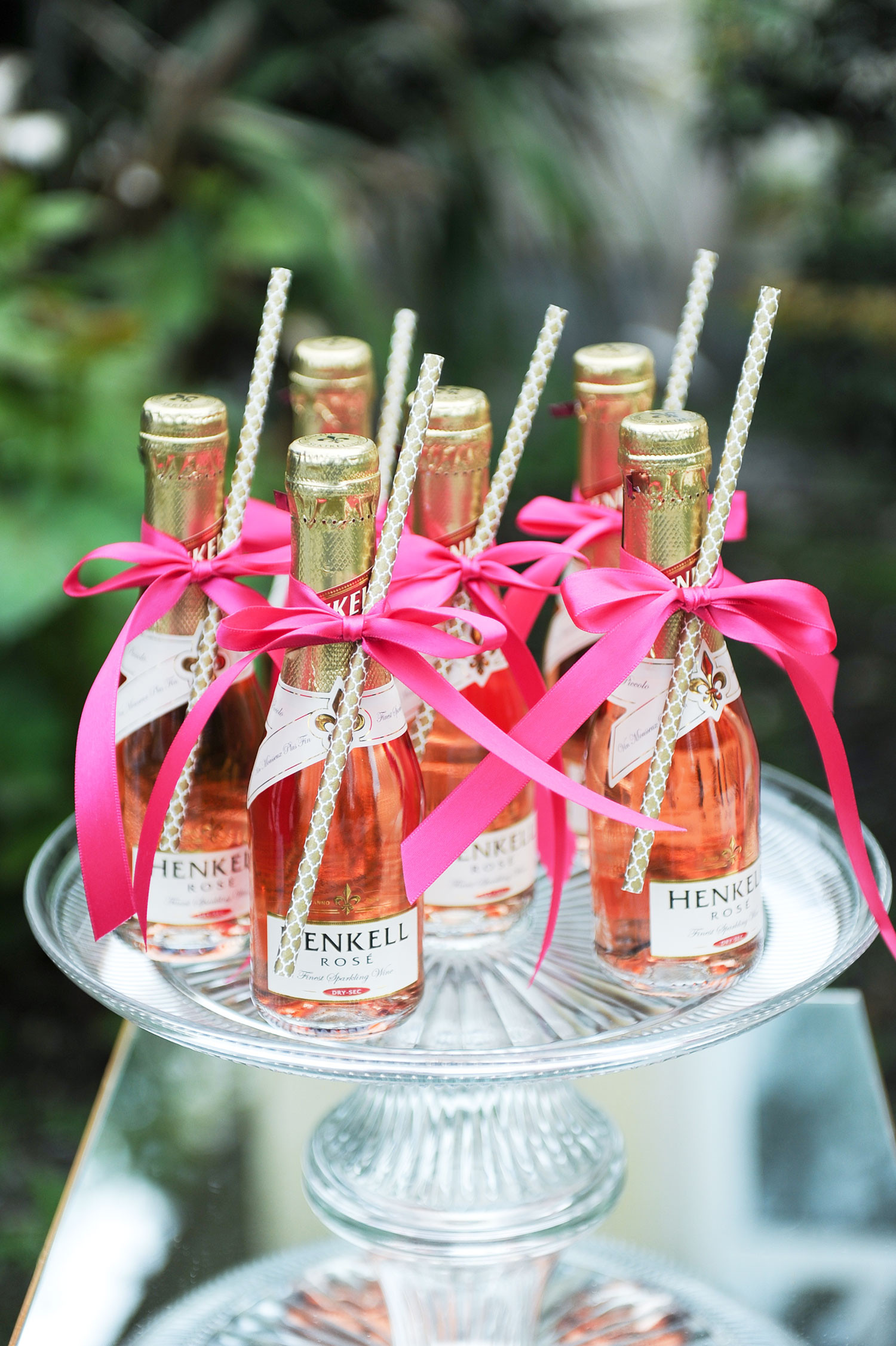 Wedding Favors For Guests
 29 Wedding Favors Your Guests Will Actually Love