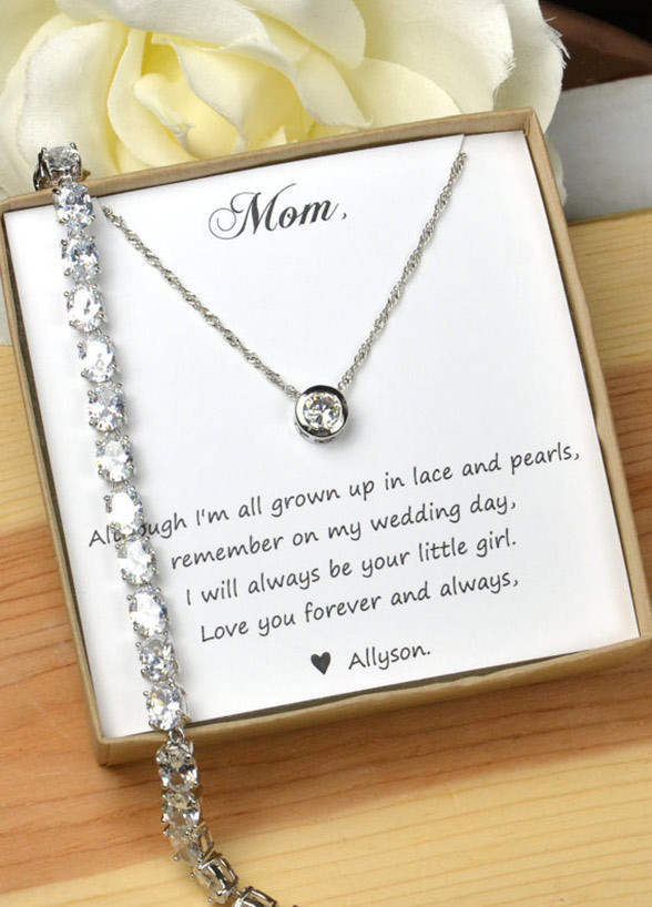 Wedding Gift For My Bride
 11 Thoughtful Mother The Bride Gift Ideas Your Mom