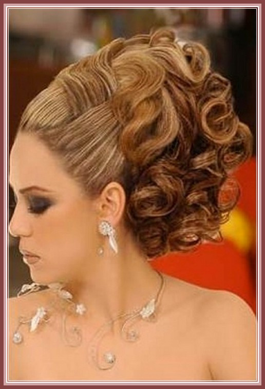 Wedding Hairstyles For Medium Length Hair Down
 34 Half Up Hairstyle For Medium Length Hair Elle Hairstyles