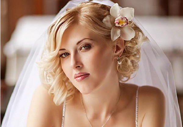 Wedding Hairstyles For Medium Length Hair
 Romantic Bridal Hairstyles 365greetings
