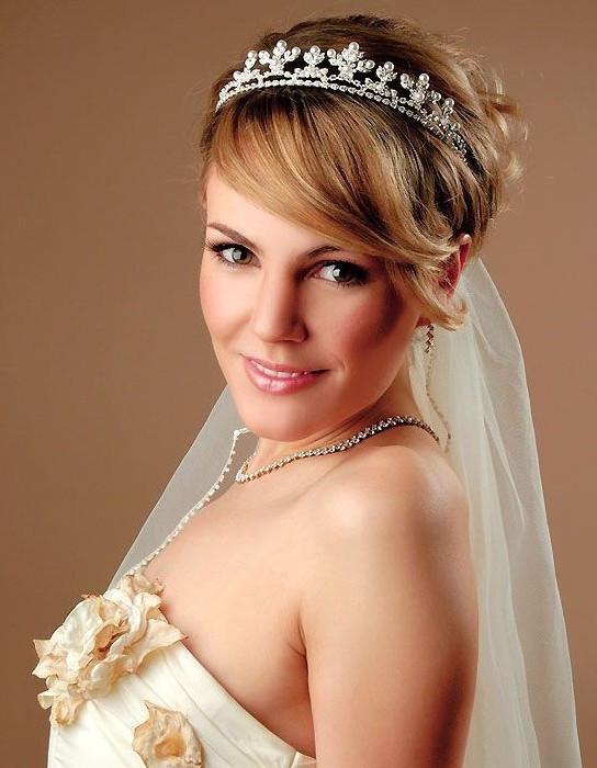 Wedding Hairstyles For Older Brides
 23 Perfect Short Hairstyles for Weddings Bride Hairstyle