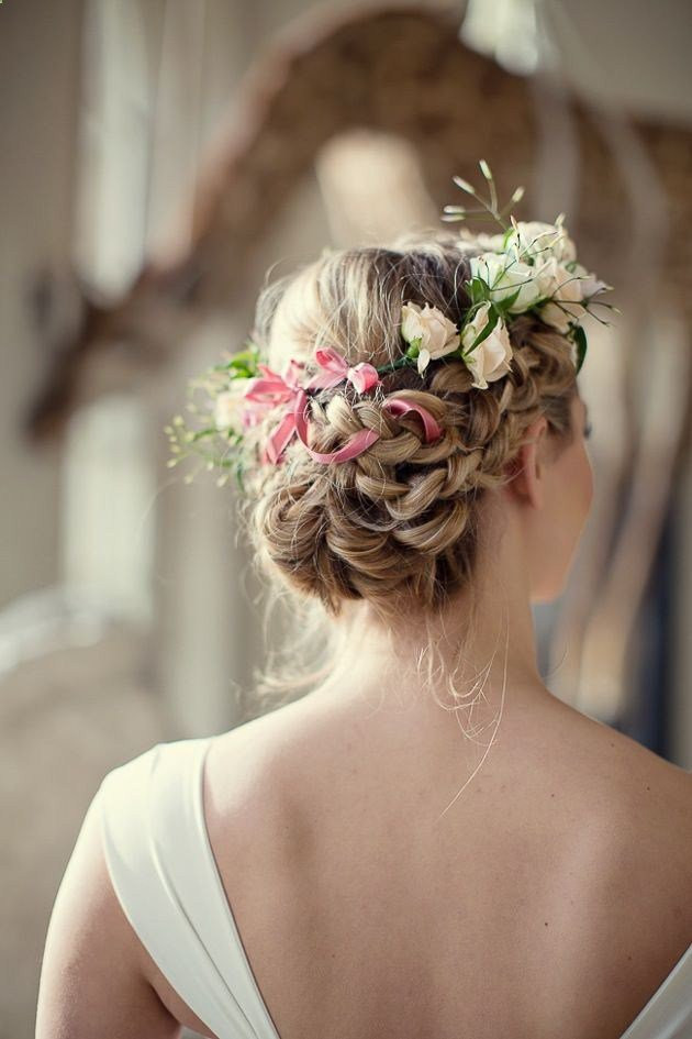 Wedding Hairstyles With Flower
 23 Glamorous Bridal Hairstyles with Flowers Pretty Designs