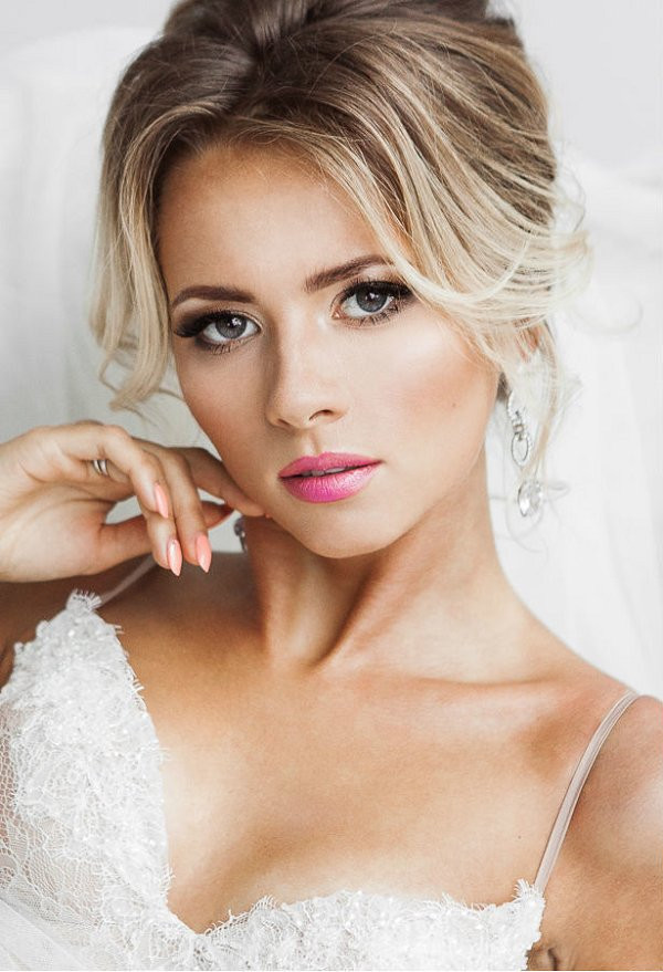 Wedding Looks
 19 Stunning Ideas for Your Wedding Makeup Looks