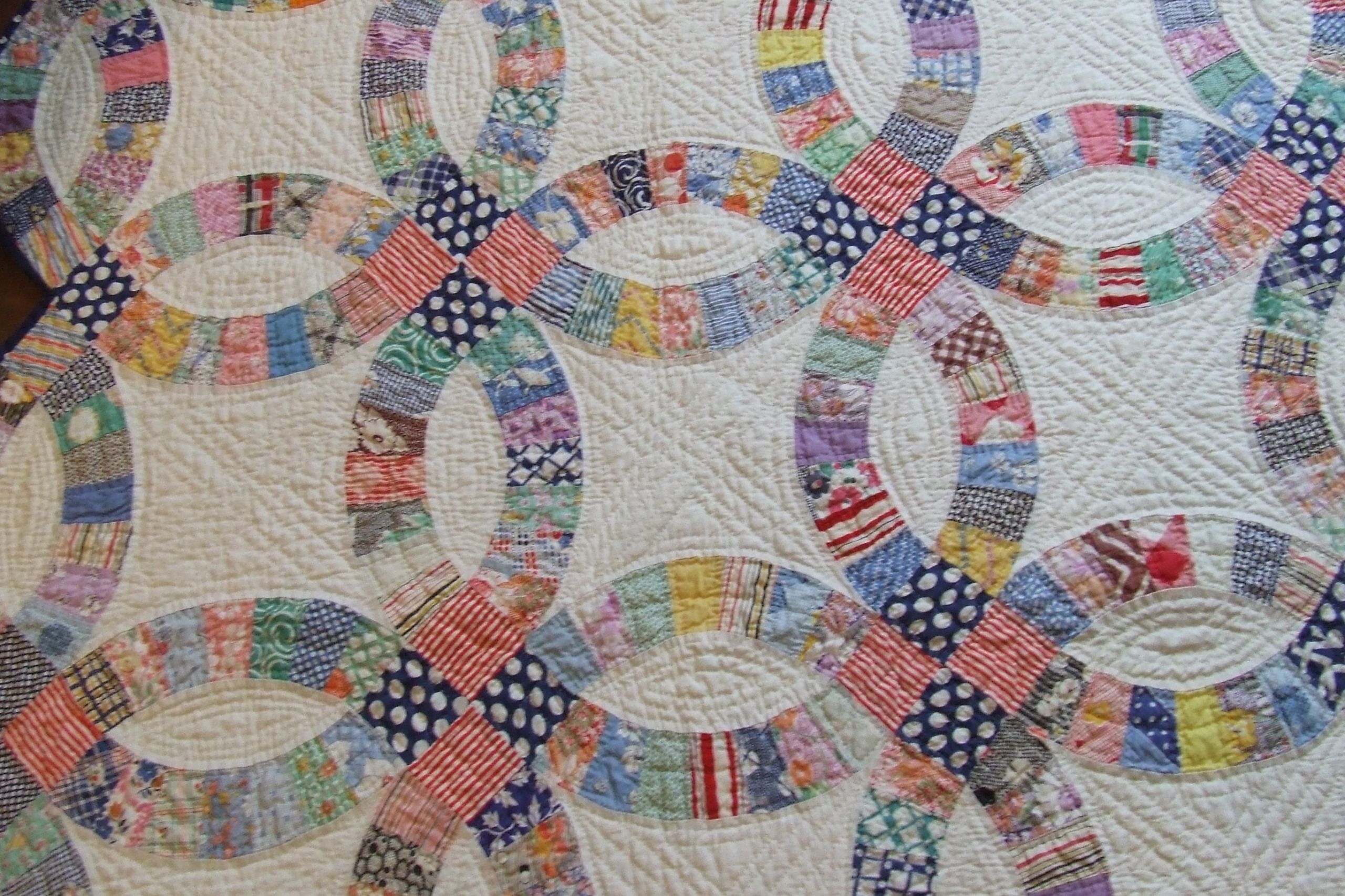 Wedding Ring Quilt
 Double wedding ring quilt