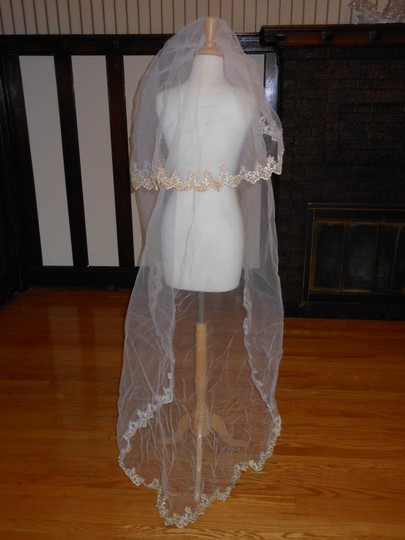 Wedding Veils For Sale
 Long Bridal Veil f