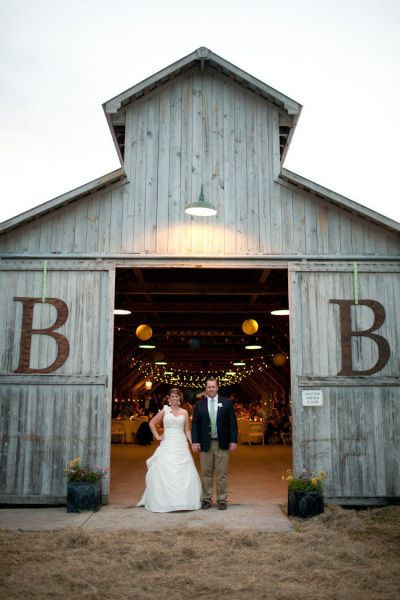 Wedding Venues In Florida
 Planning Barn Weddings Tips & Facts That ll Keep You Up