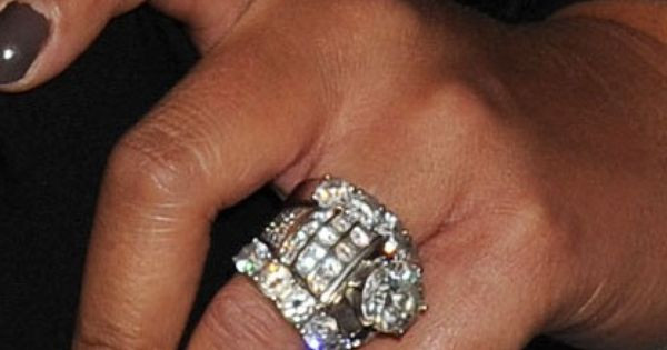 Wendy Williams Wedding Ring
 Wendy Williams wedding ring and & bands Says the