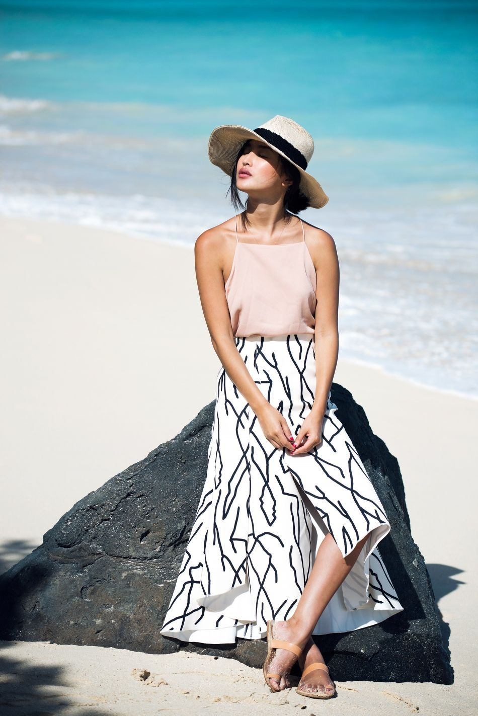 What To Wear To Beach Wedding
 Beach Wedding This Is What To Wear This Season