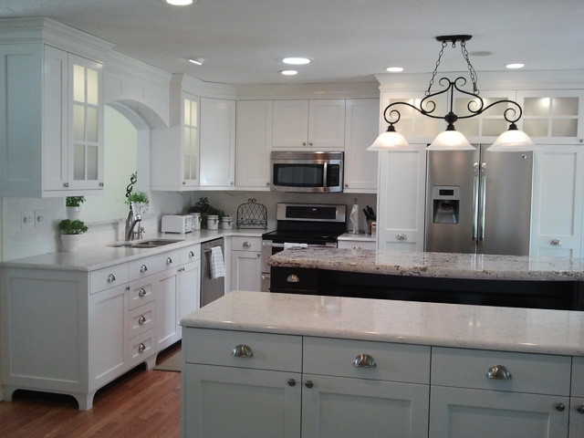 White Kitchen Cabinet Styles
 White Painted Traditional Mission Style Cabinets