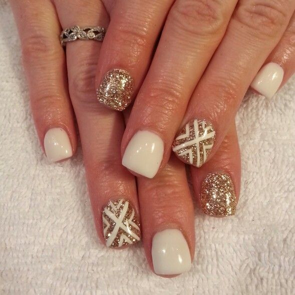 White Nails With Gold Glitter
 40 Beautiful Gold Glitter Nails Designs