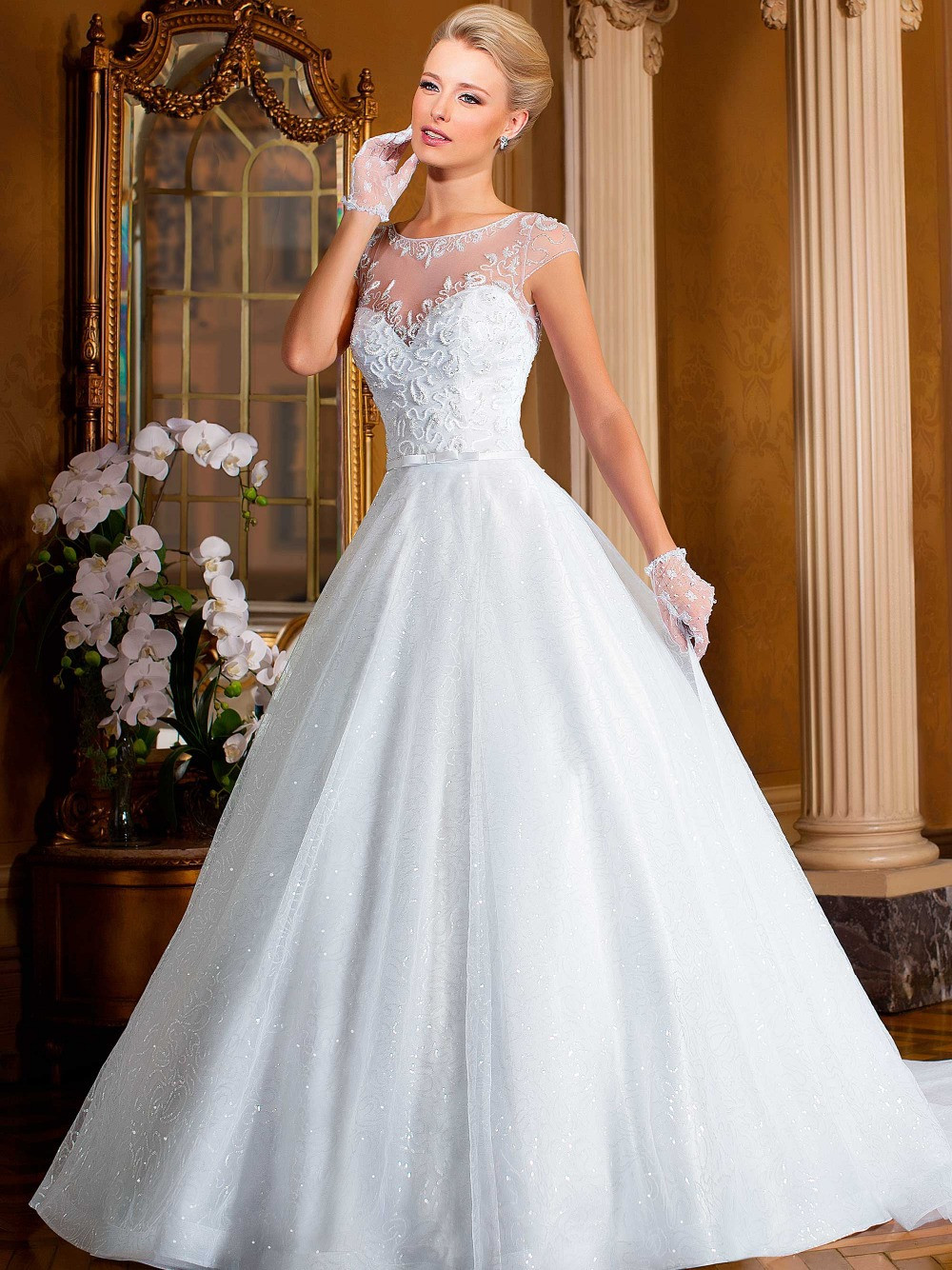 White Wedding Dress
 White gauze back style Sweet style wedding dress Manual