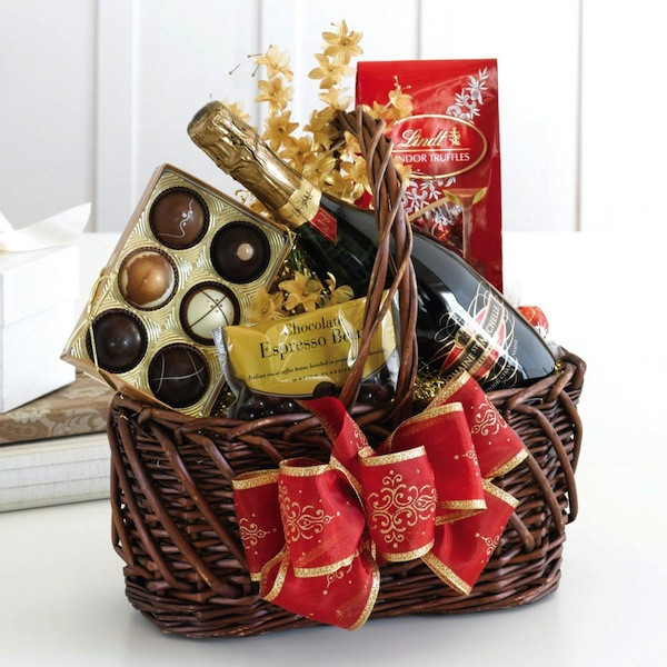 Wine Basket Gift Ideas
 holiday t ideas