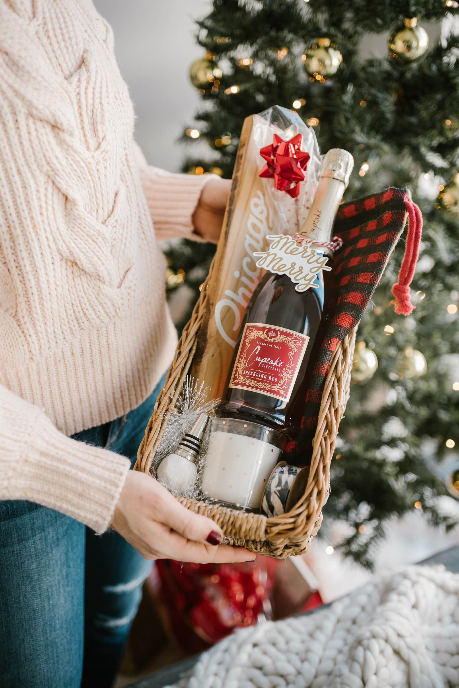 Wine Basket Gift Ideas
 Last Minute Holiday Idea Easy Homemade Gift Baskets