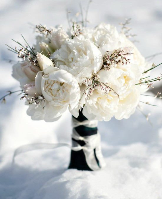 Winter Flowers For Weddings
 Runway Fashions About Weddings Perfect Winter Wedding