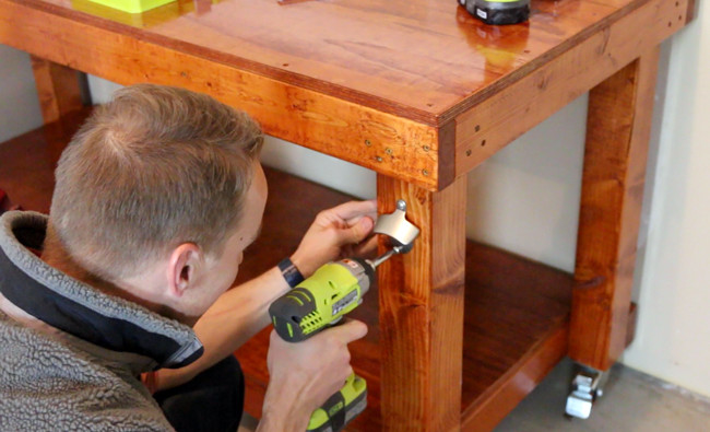 Woodwork DIY Network
 DIY Simple Workbench Project Woodworking Bench