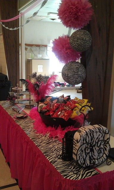 Zebra Decorations For Birthday Party
 Zebra & Hot Pink Birthday Party Ideas