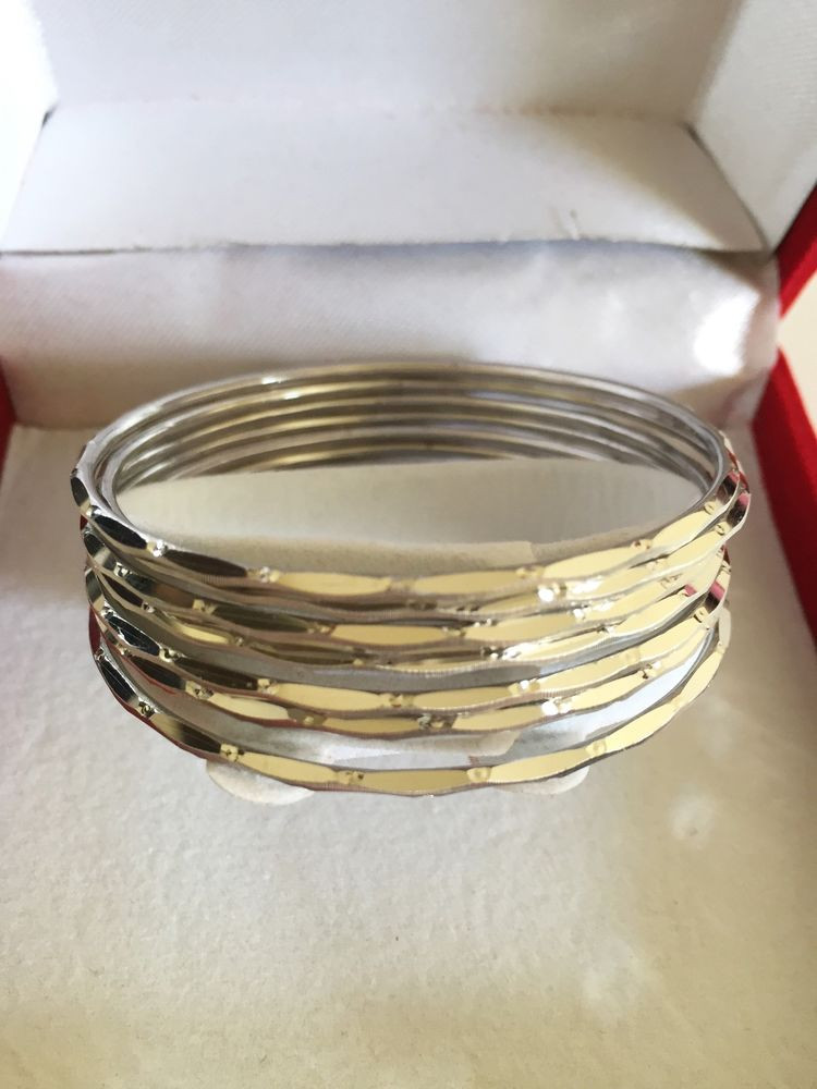 Bangle Bracelets Sets
 10K White Gold 7 pieces set of bangle bracelet Small