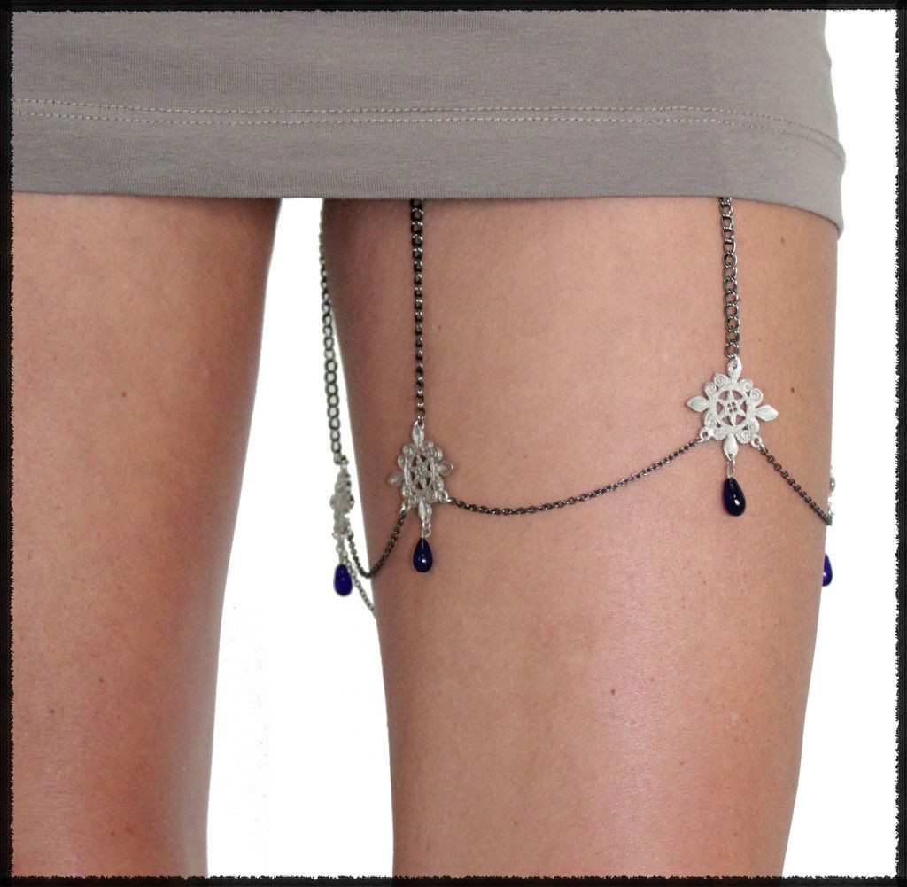 Body Jewelry Outfit
 Garter Leg Chain