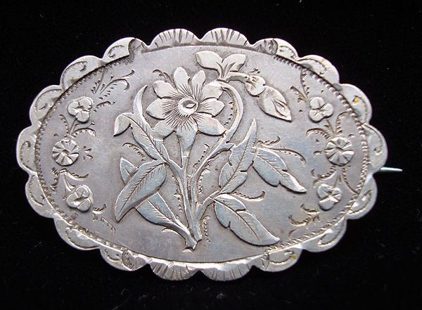 Brooches Aesthetic
 Fine Victorian Sterling Silver Aesthetic Brooch