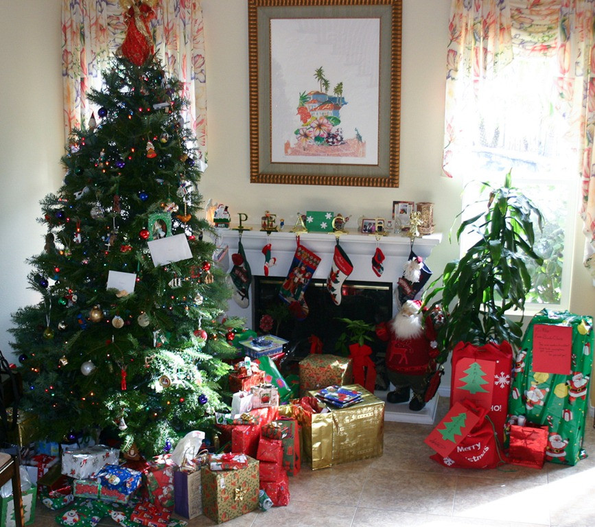 Christmas Tree With Gifts
 Christmas Gifts For Kids That Stand The Test of Time