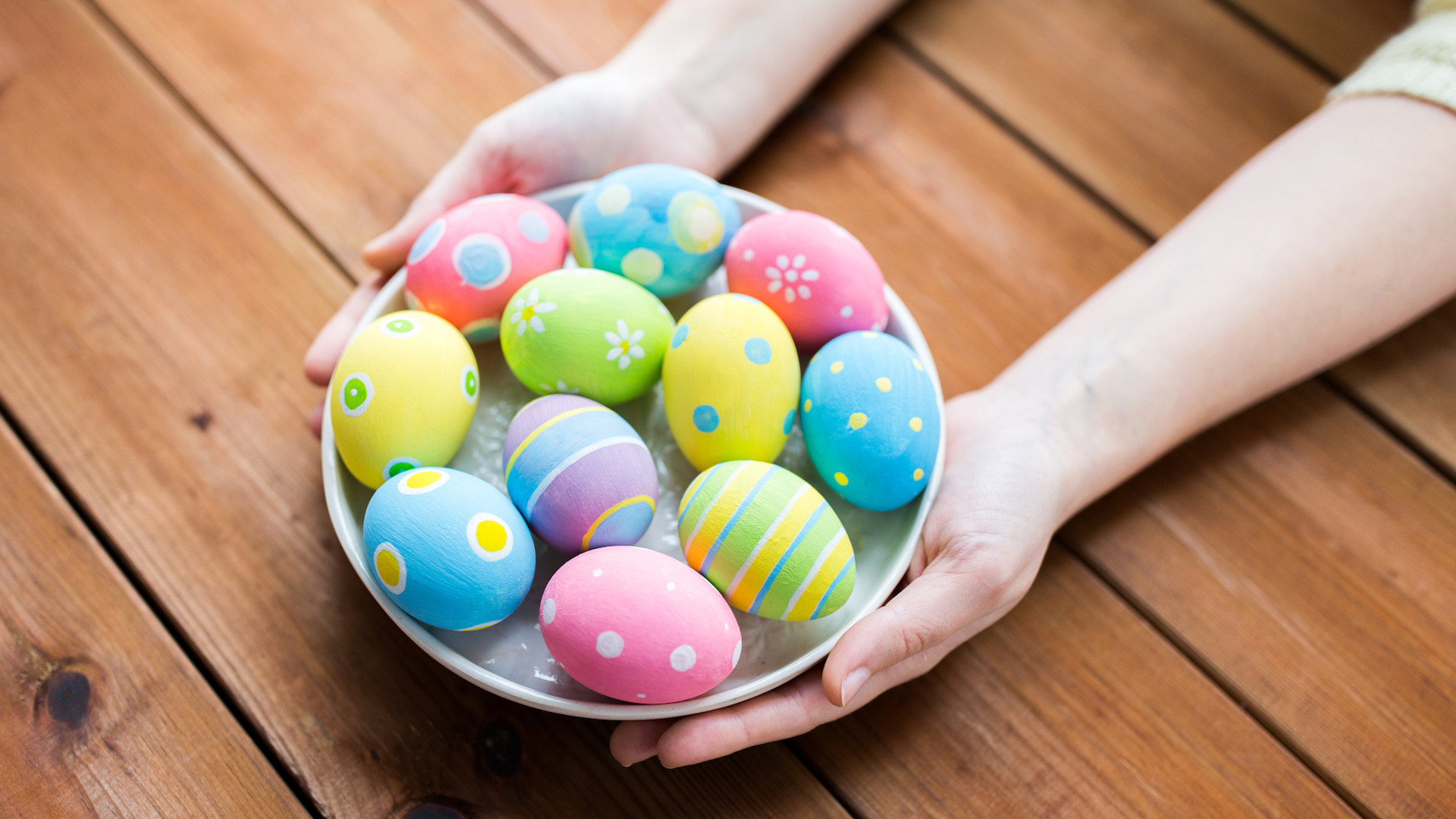 Easter Egg Craft Ideas
 12 Easter Crafts That Put a New Spin on an Old Tradition