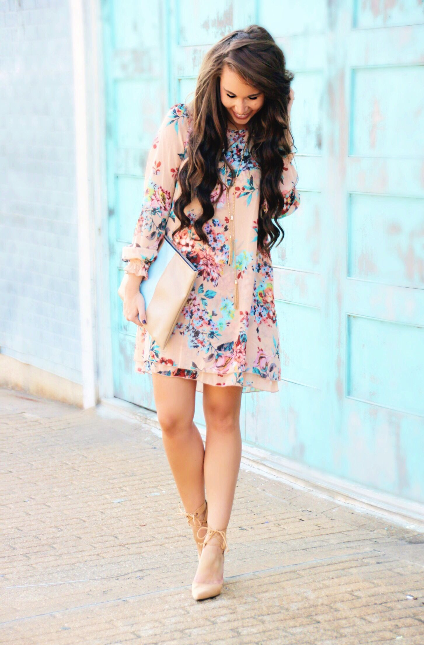 Easter Sunday Outfit Ideas
 I like the colors of this dress and floral pattern for