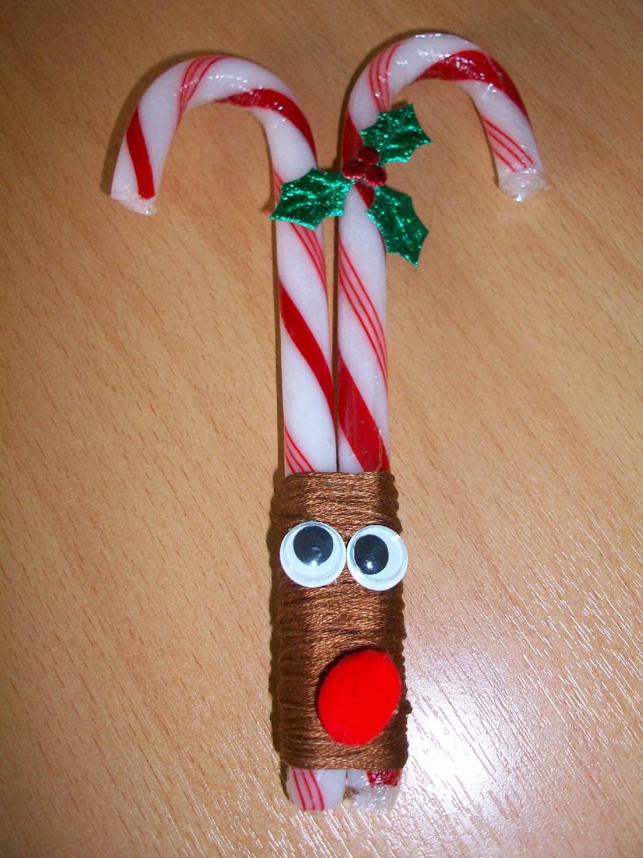 Easy Christmas Craft
 365 DAYS OF PINTEREST CREATIONS day 189 candy cane reindeer