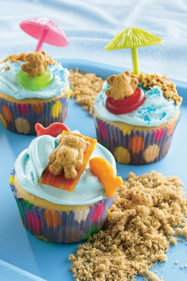 Easy Cupcake Decorating Ideas For Summer
 10 Fun Pool Party Foods
