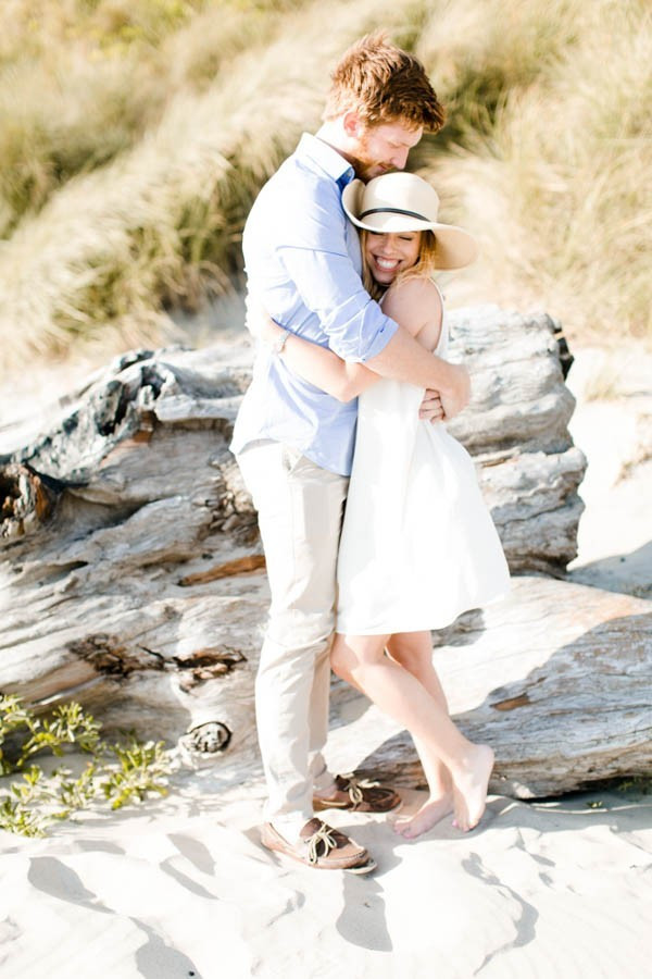 Engagement Photo Ideas For Summer
 Things Are Heating Up With These 16 Summer Engagement