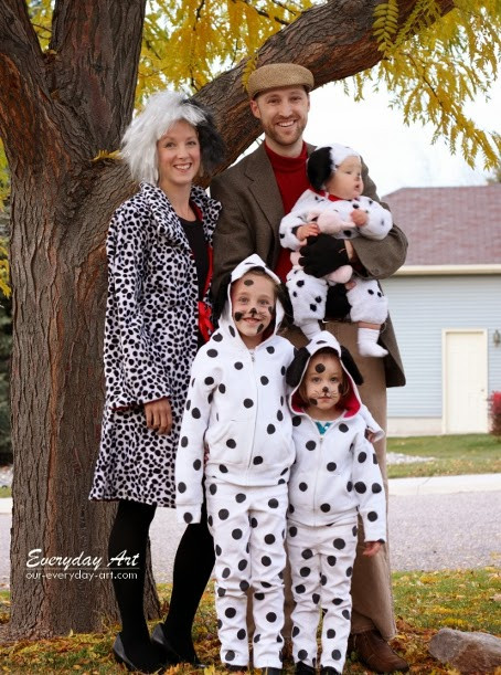 Family Of Four Halloween Costume Ideas
 30 Best Family Halloween Costumes 2016 Cute Ideas for