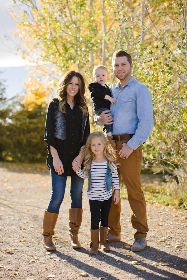 Family Portraits Ideas For Fall
 Fall Colorado Family Session