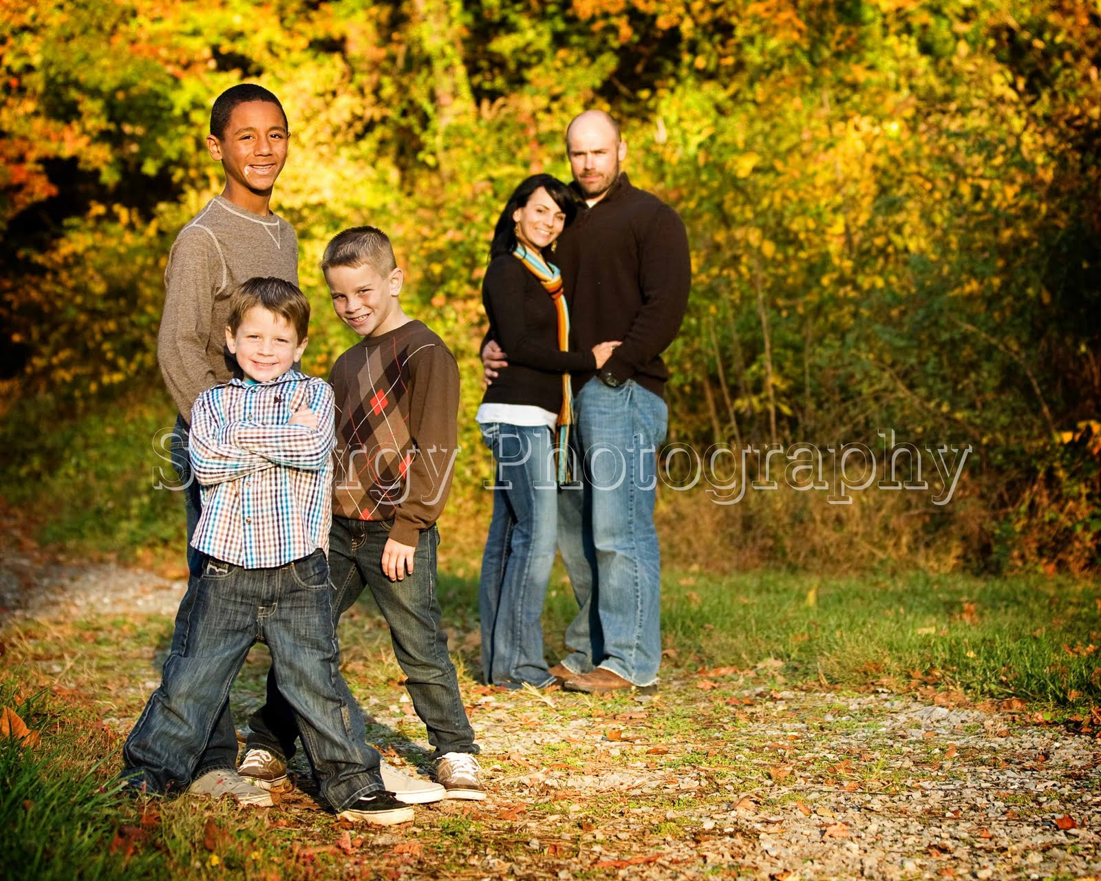 Family Portraits Ideas For Fall
 In True Color Fall Family Portraits